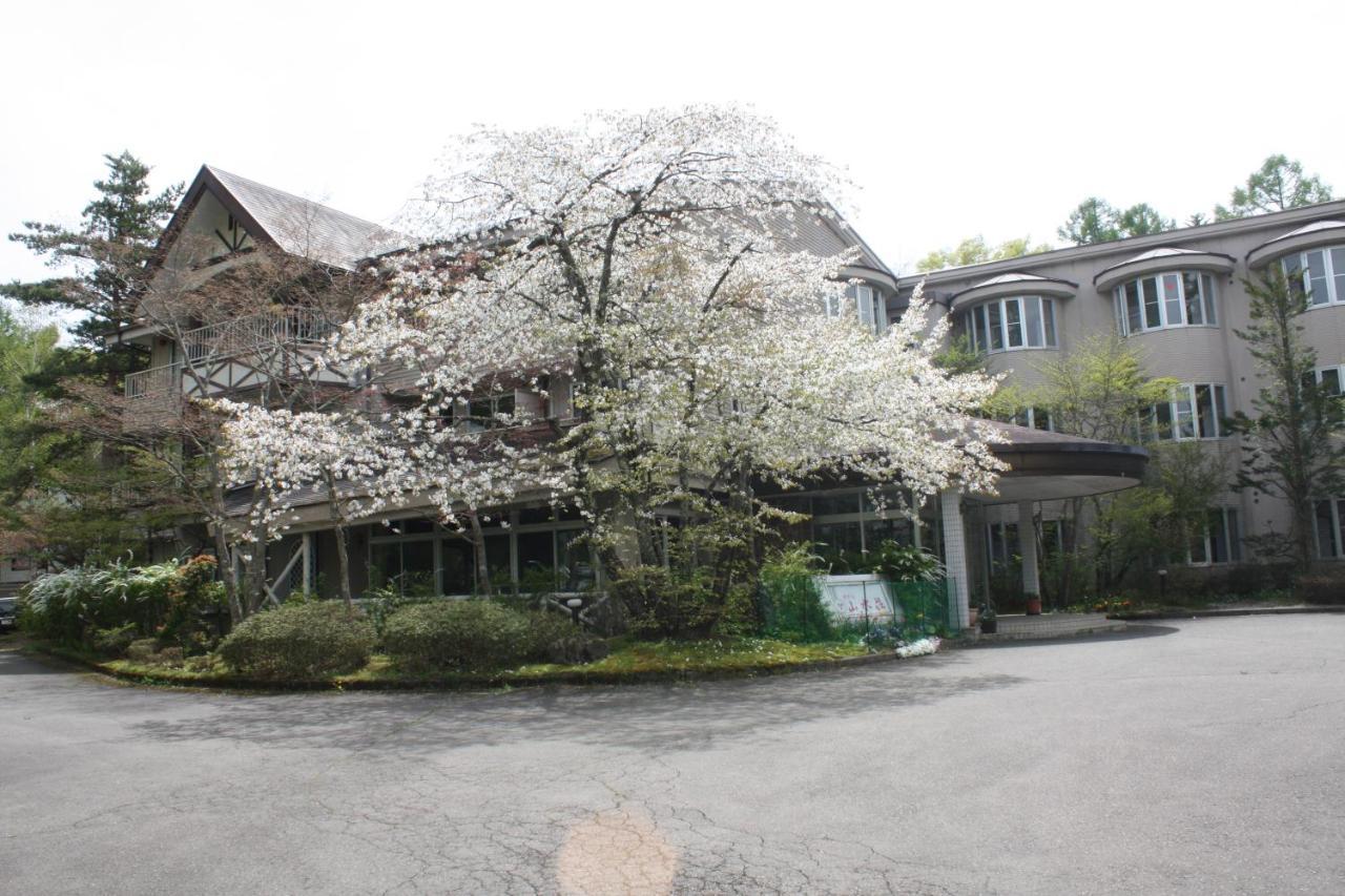 Hotel Sansuiso Yamanakako Extérieur photo